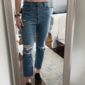 Abercrombie Curve Love High Rise Ankle Straight Jeans